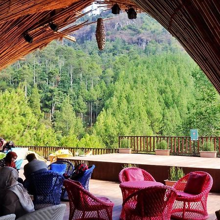 Cikareumbi The Lodge Maribaya מראה חיצוני תמונה