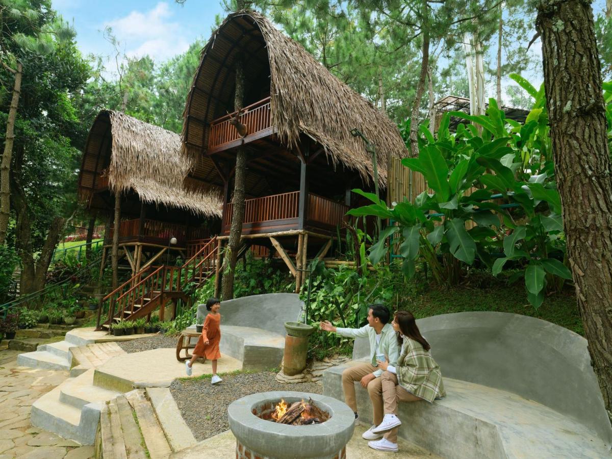 Cikareumbi The Lodge Maribaya מראה חיצוני תמונה