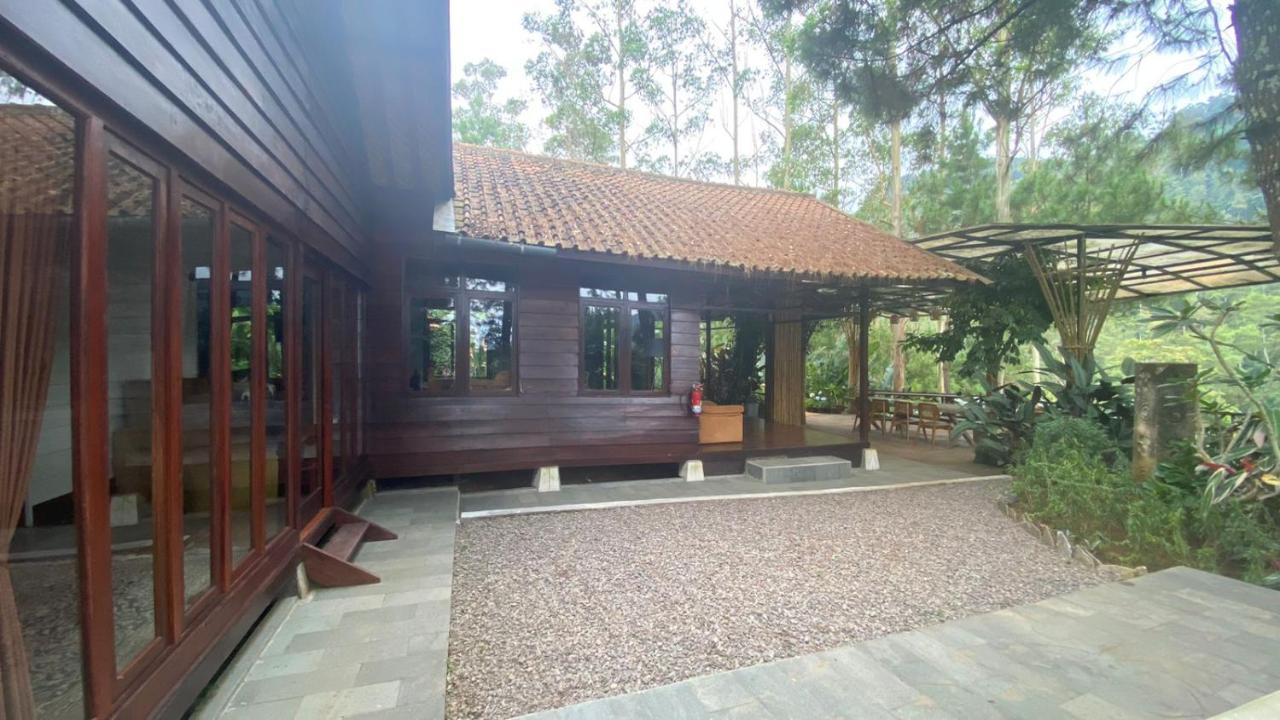 Cikareumbi The Lodge Maribaya מראה חיצוני תמונה