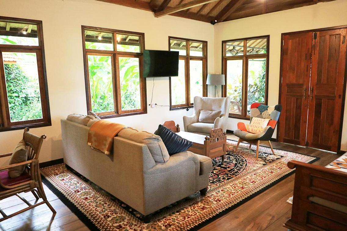 Cikareumbi The Lodge Maribaya מראה חיצוני תמונה