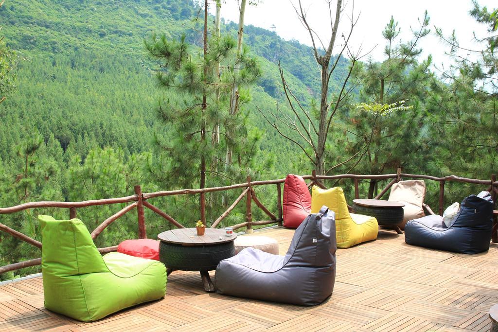Cikareumbi The Lodge Maribaya מראה חיצוני תמונה
